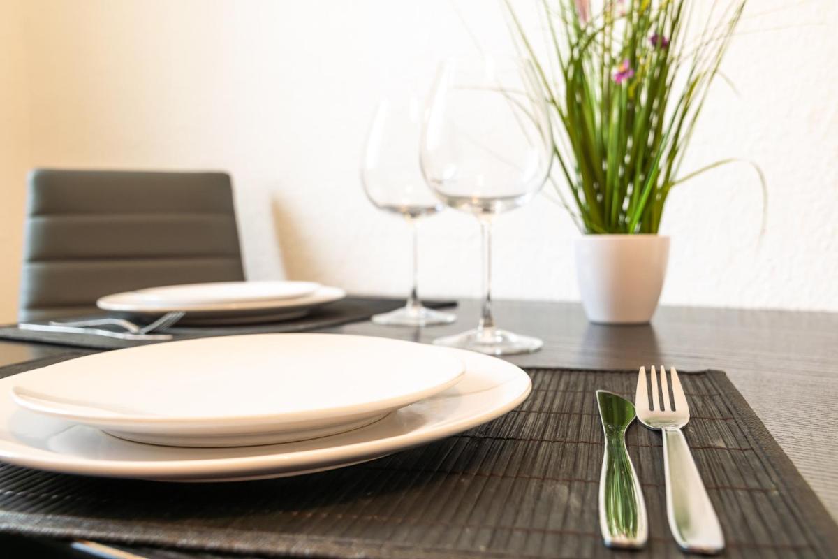 Blue Chili 18 Zentrales CITY-Apartment am Hasselbachplatz, 4 Personen - Housity