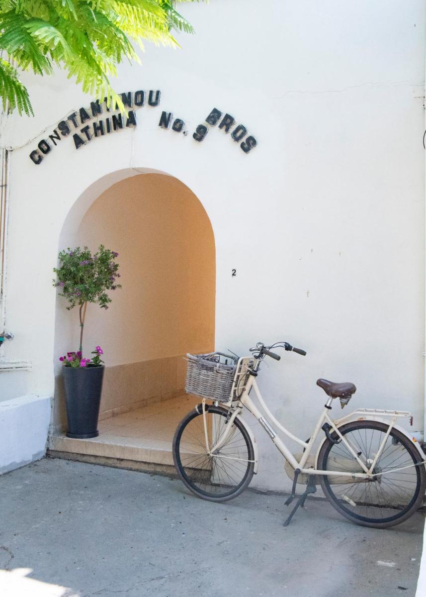 Kato Paphos 1BR near Paphos Harbour/Beach/Sea - Hizvo
