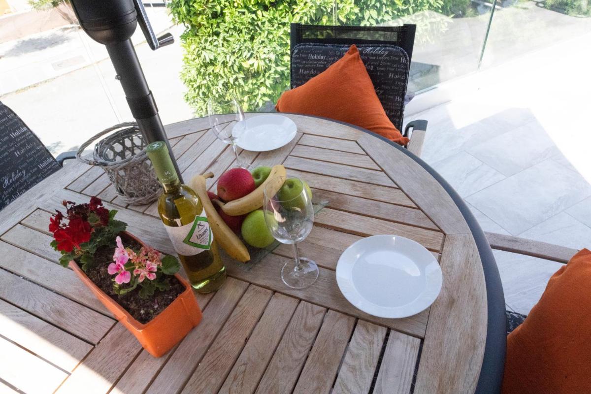 Kato Paphos 1BR near Paphos Harbour/Beach/Sea - Housity