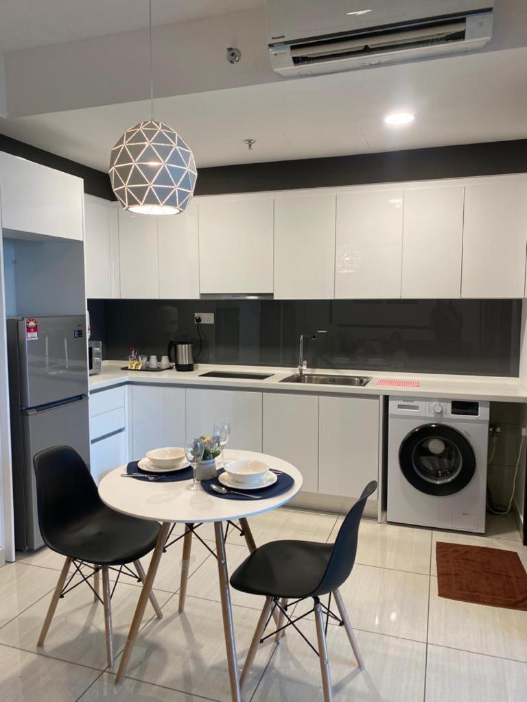 Almas Suite - Hizvo