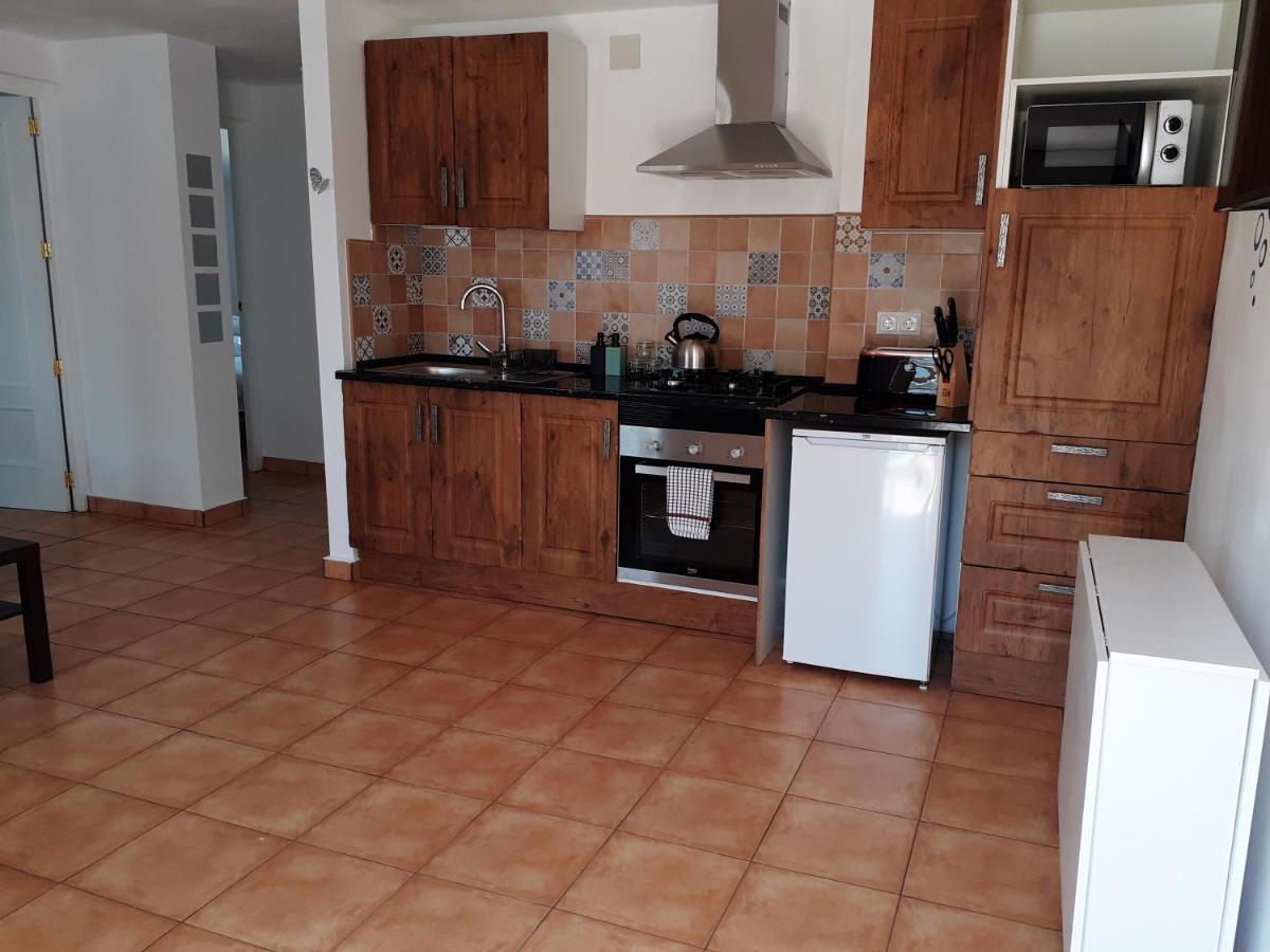 Casa Rural Los Tres Amigos for holidays and business - Housity