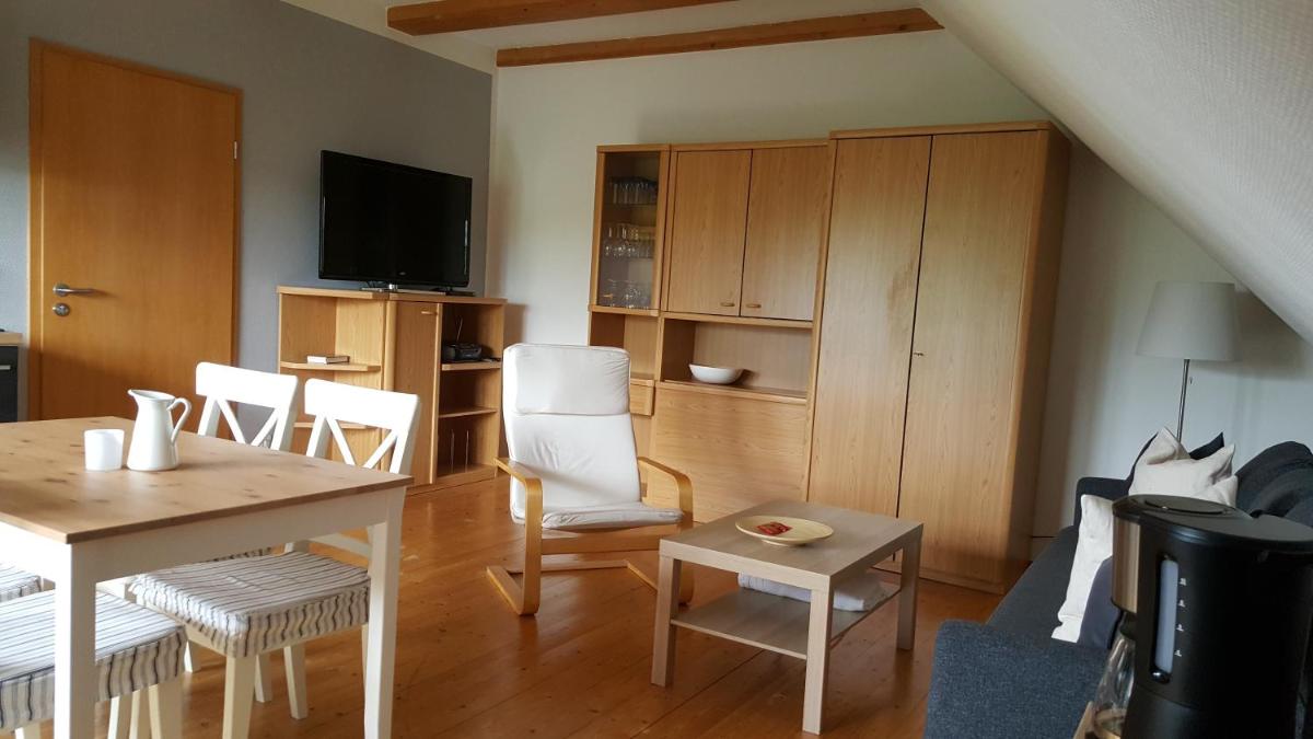 Hofgestüt Bleesern FEWO2 - Housity