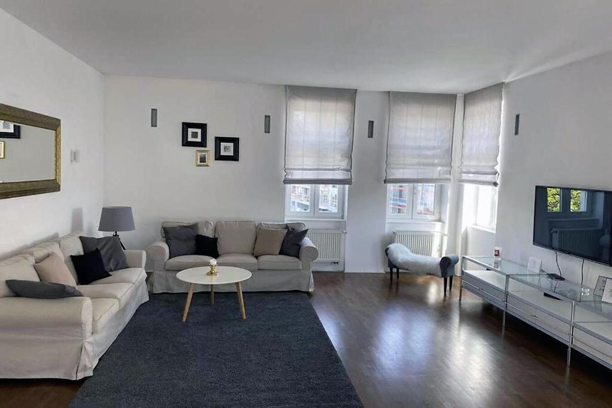 Luxusný 118m2 Apartmán s Krbom v Centre Nitry - Housity