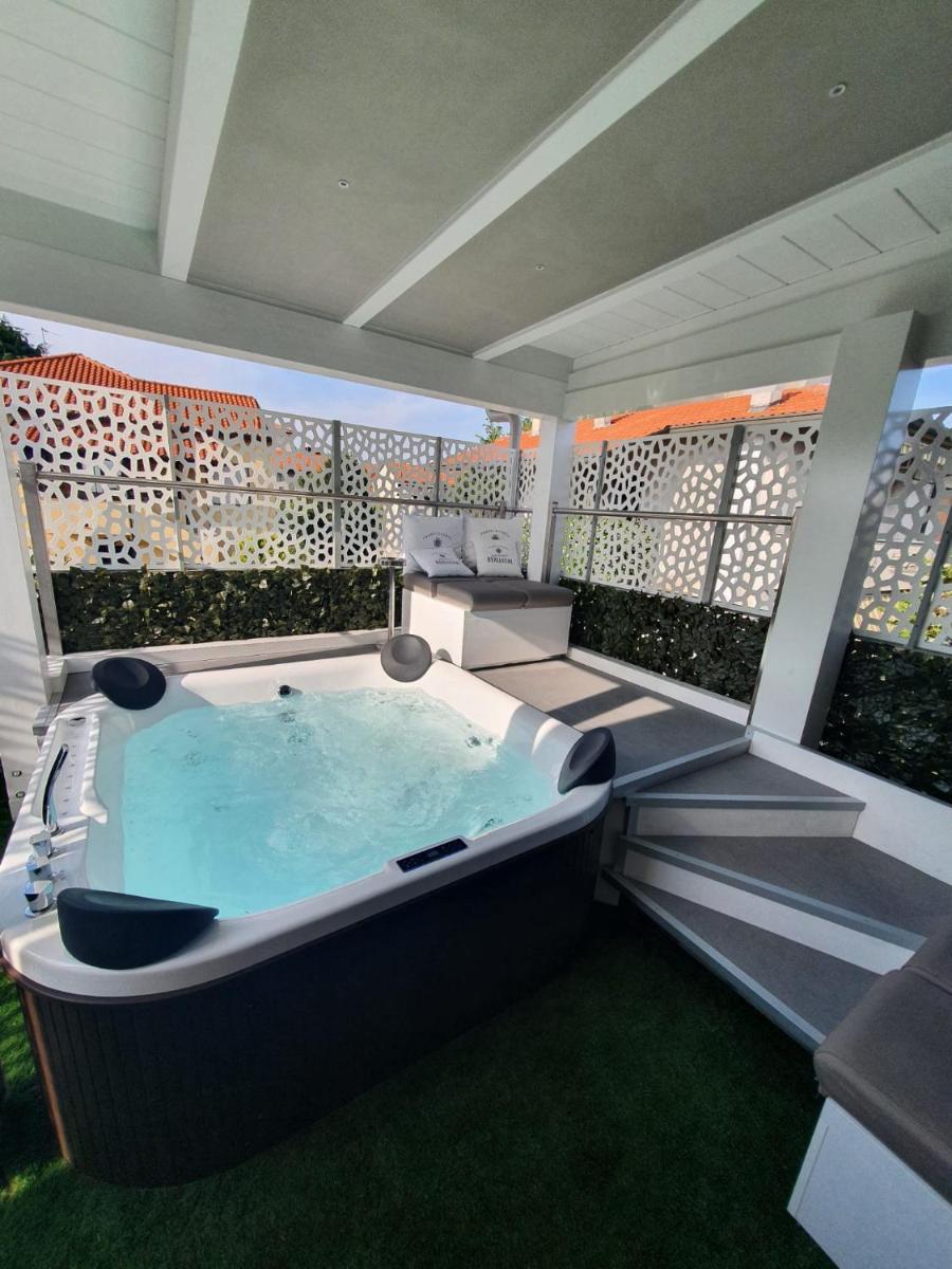Foresterie Lombarde B&B Villa Ambra - Housity