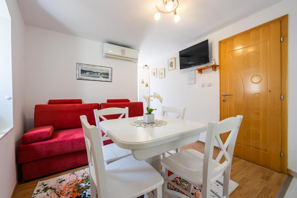 Suitetrails - Apartments Karoca
