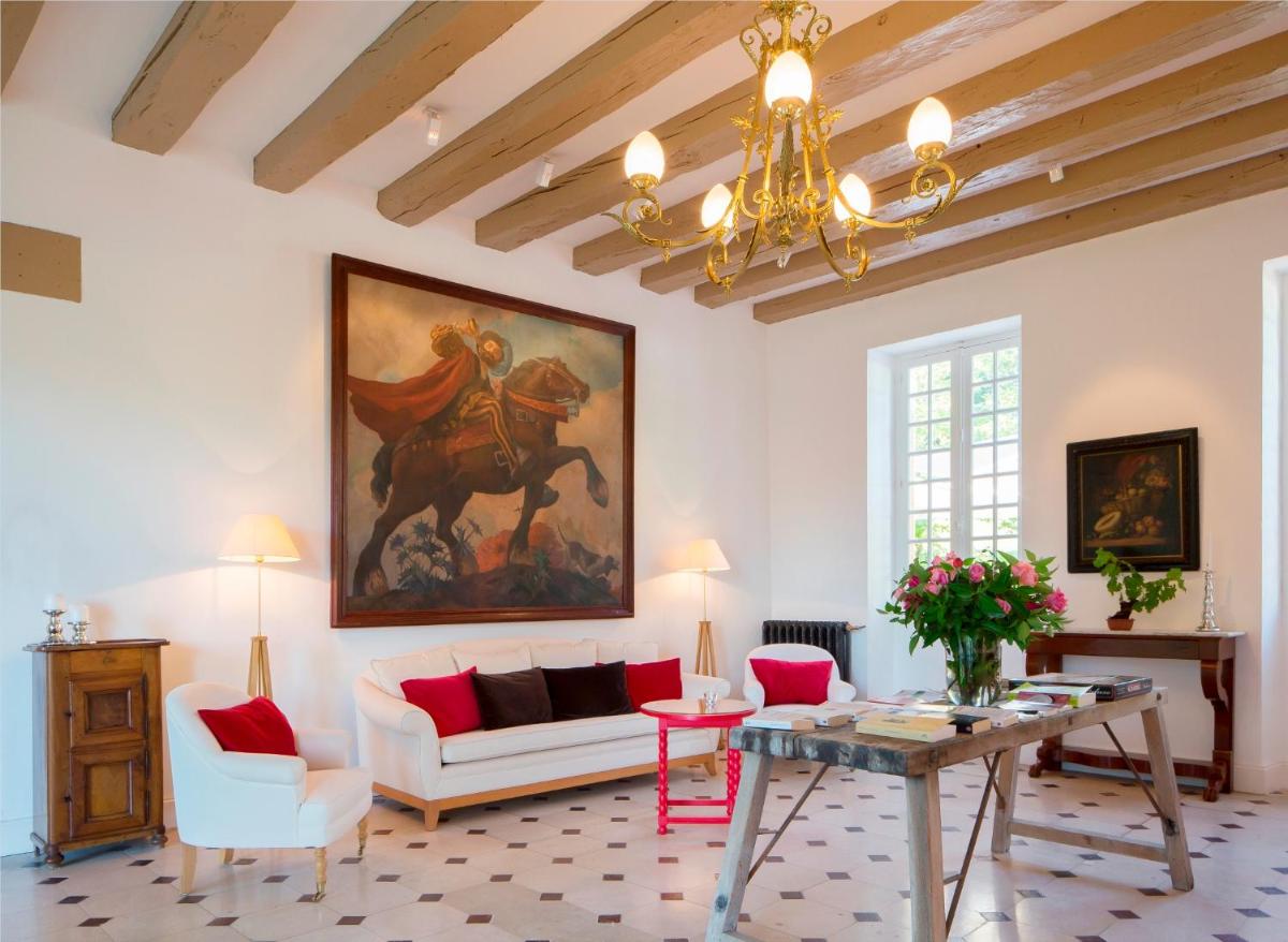 Coin salon dans l'établissement La Bastide en Gascogne