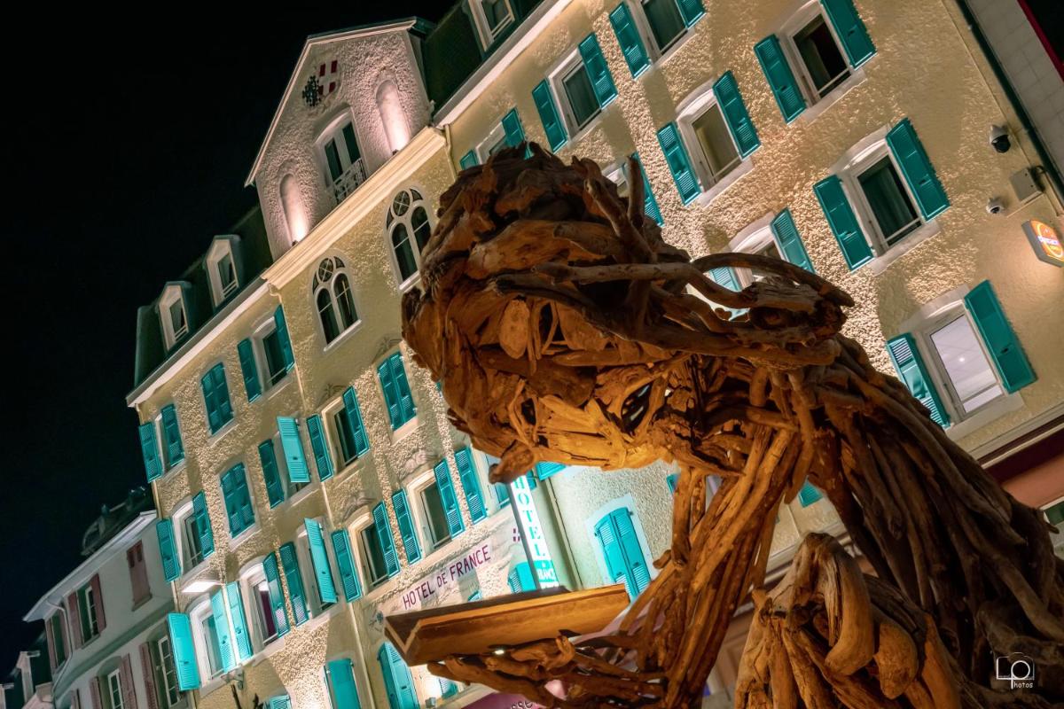 Hôtel de France Contact-Hôtel - Housity