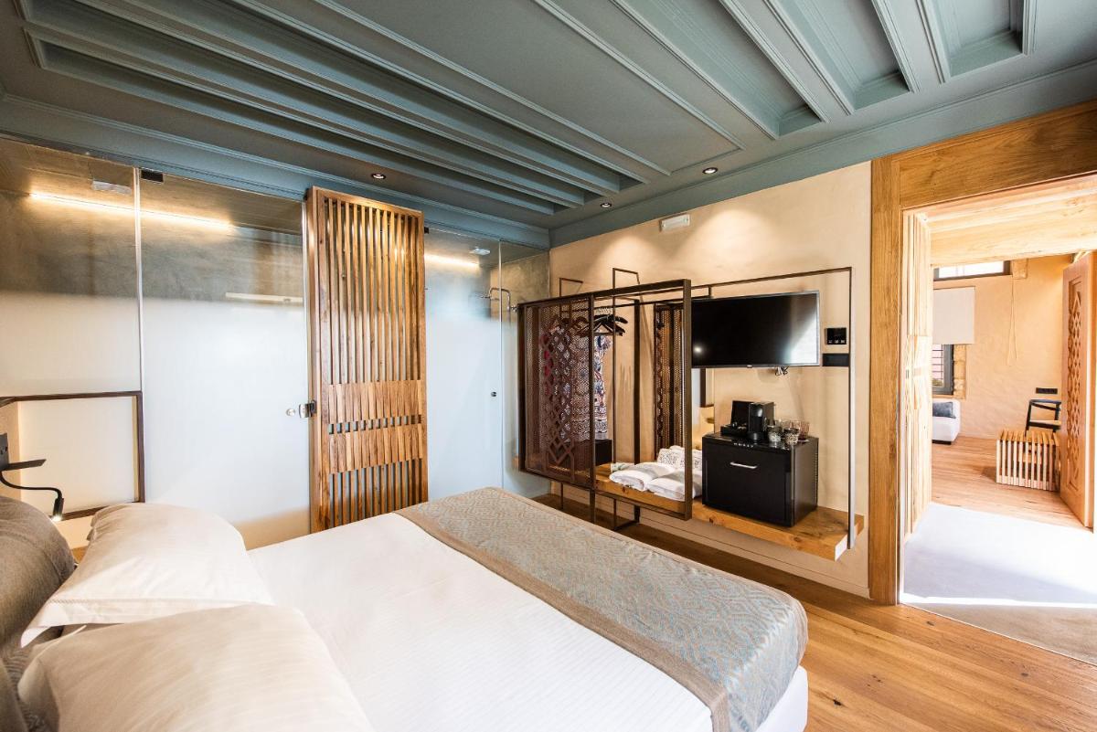 Domus Renier Boutique Hotel - Housity