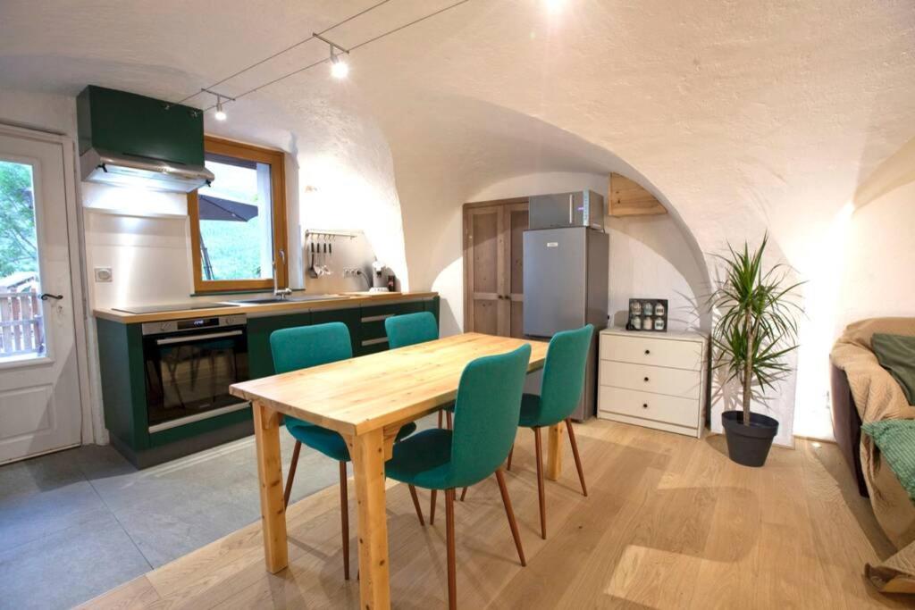 * CALME ET COZY *WIFI*VUE IMPRENABLE* - Housity