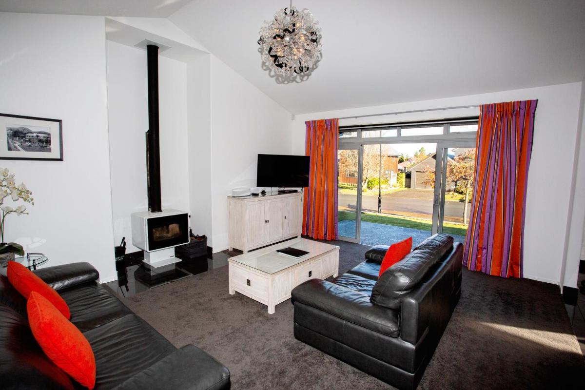 Luxury on Rutherford - Housity
