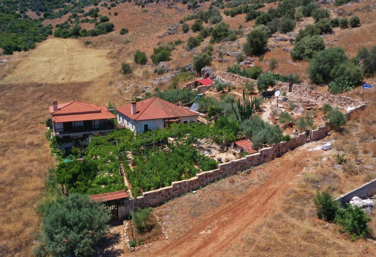 PONTINOS OLD HOUSE - Housity