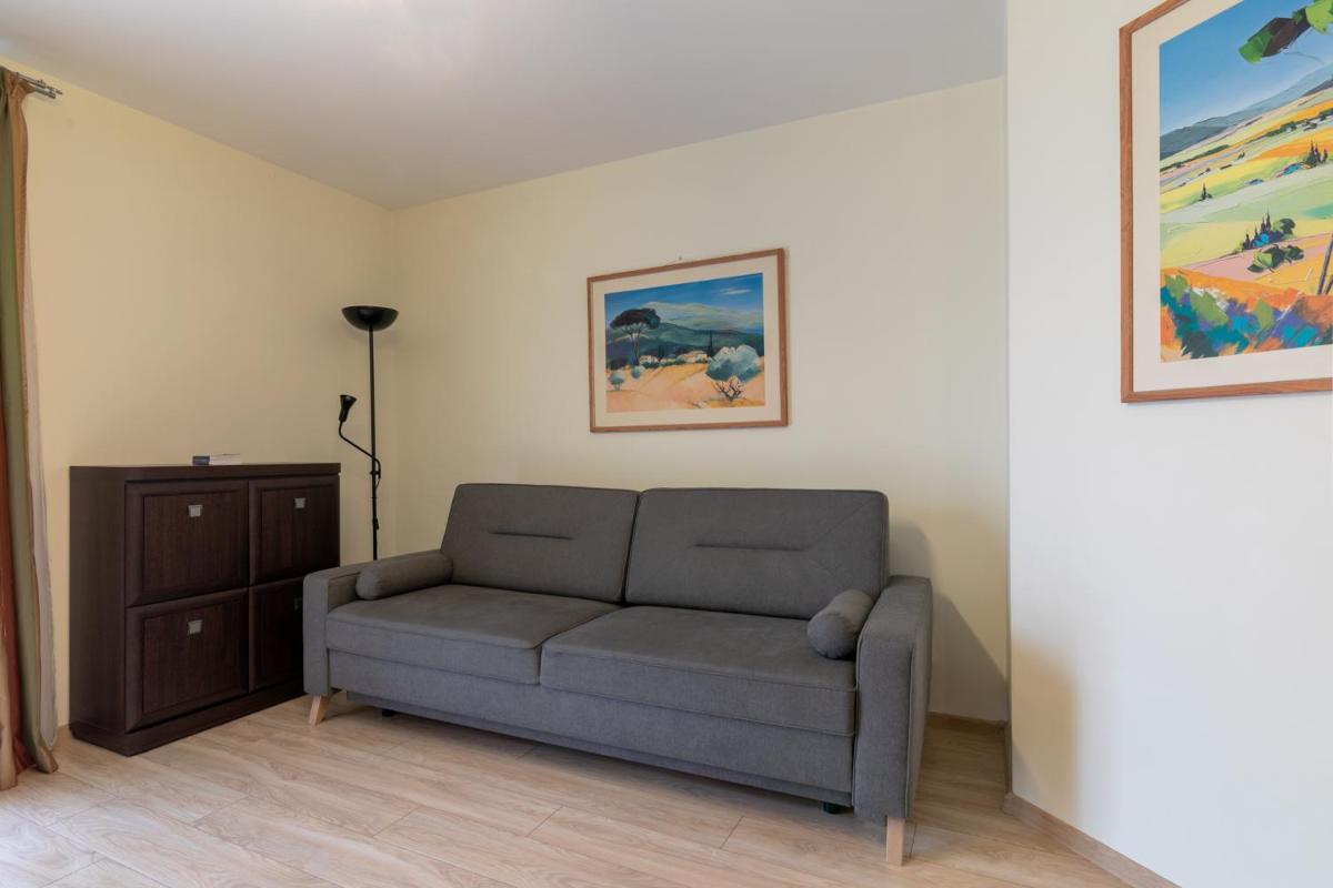 TriApart Amber Jantar VII - Housity