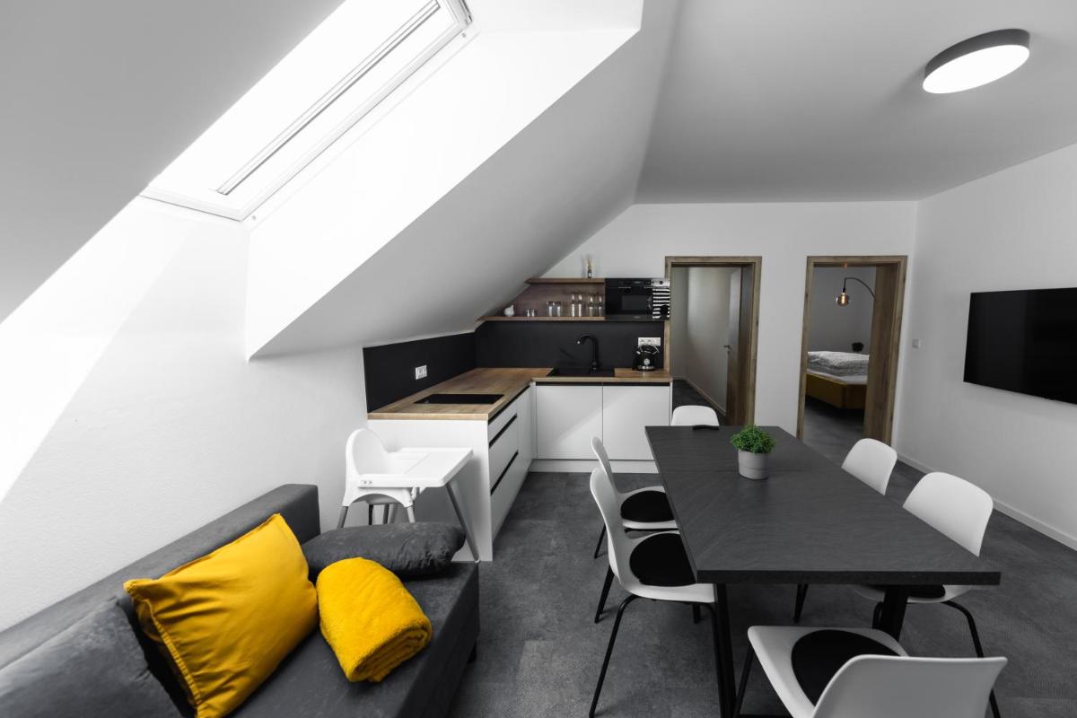 Marley & Me Apartments - Housity