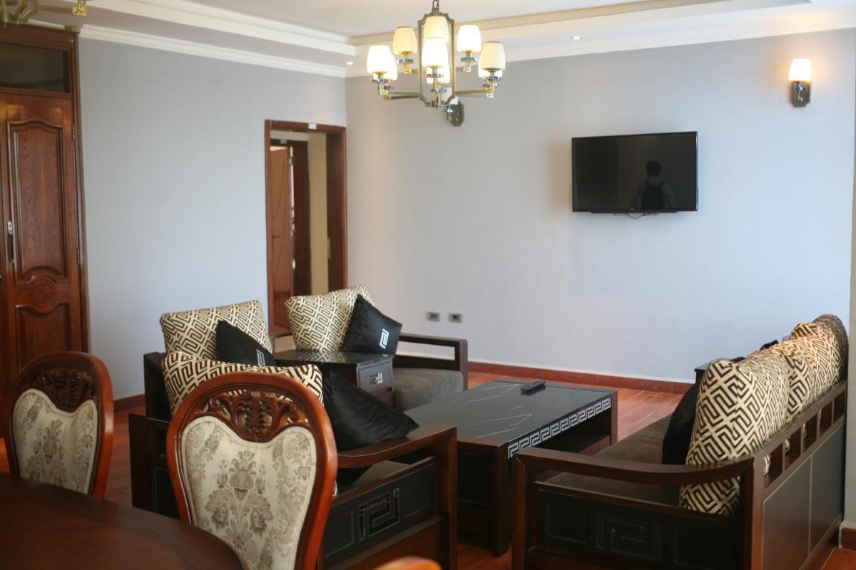 Yadonay Hotel - Housity