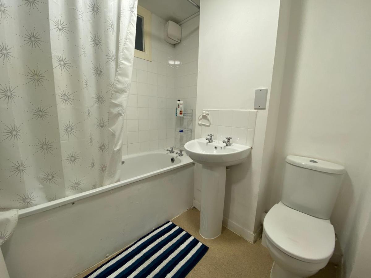 Kings Cross St Pancras Room - Housity