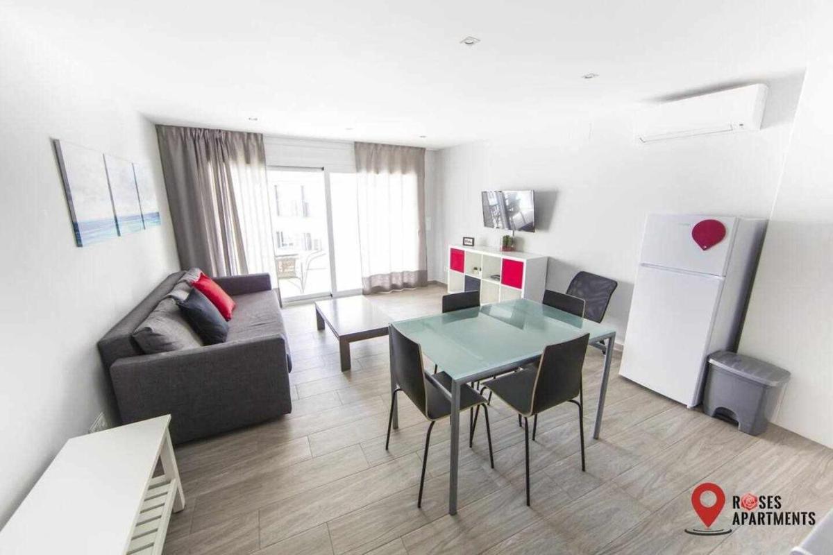 Roses Apartments 2 - vista mar lateral 1habitacion - Hizvo