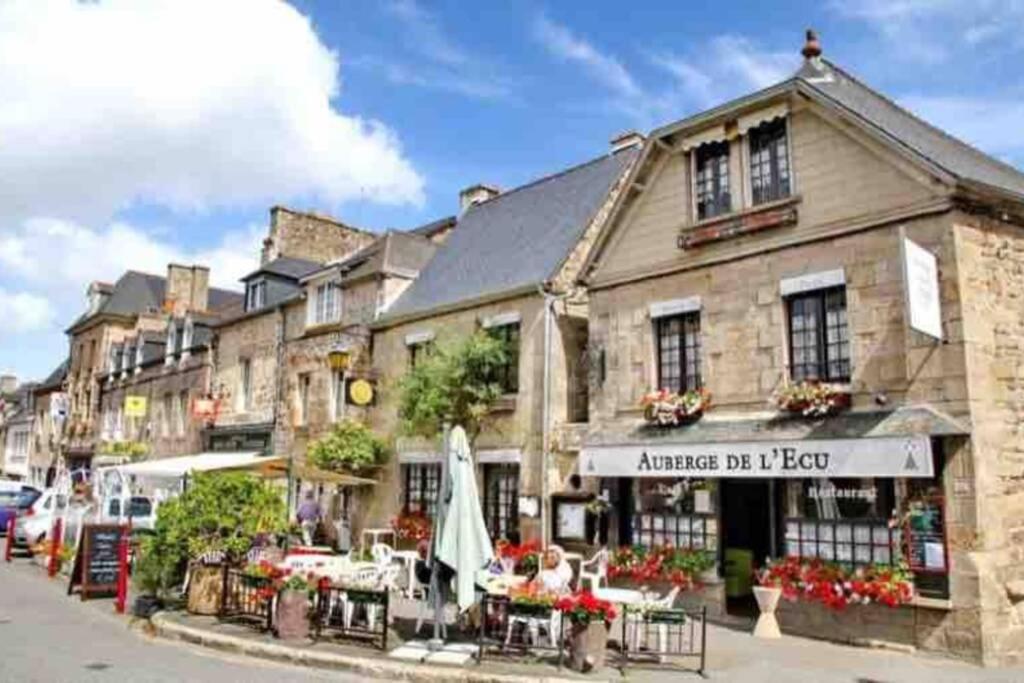 La roseraie de L arguenon, spacieux appartement centre ville - Housity