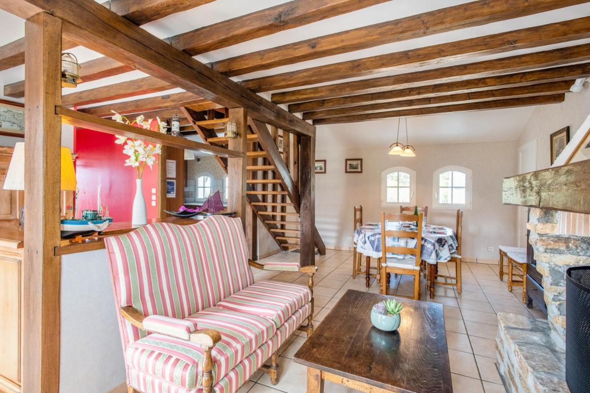 Maison accueillante a Bangor avec jardin clos et cheminee - Housity