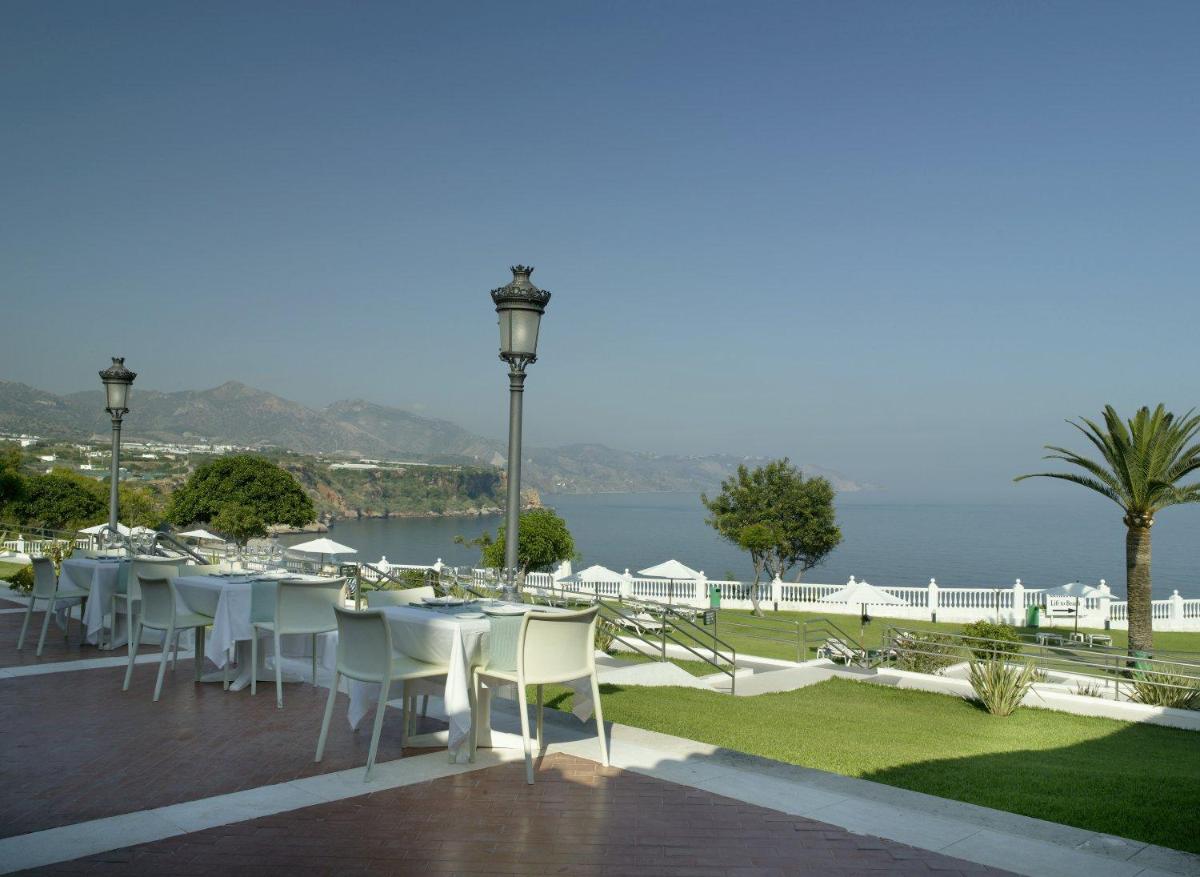 Parador de Nerja - Housity