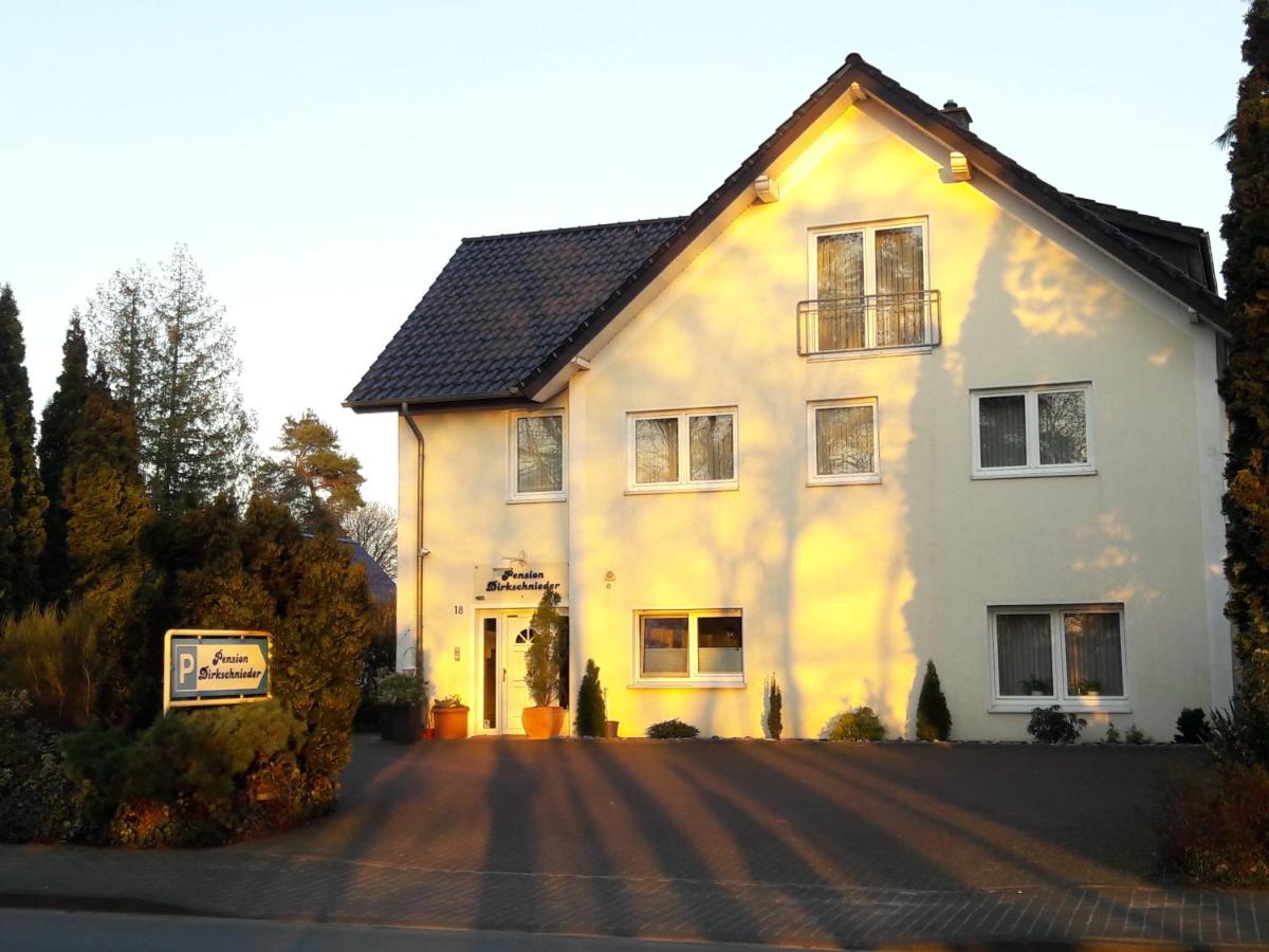 Pension Dirkschnieder - Housity
