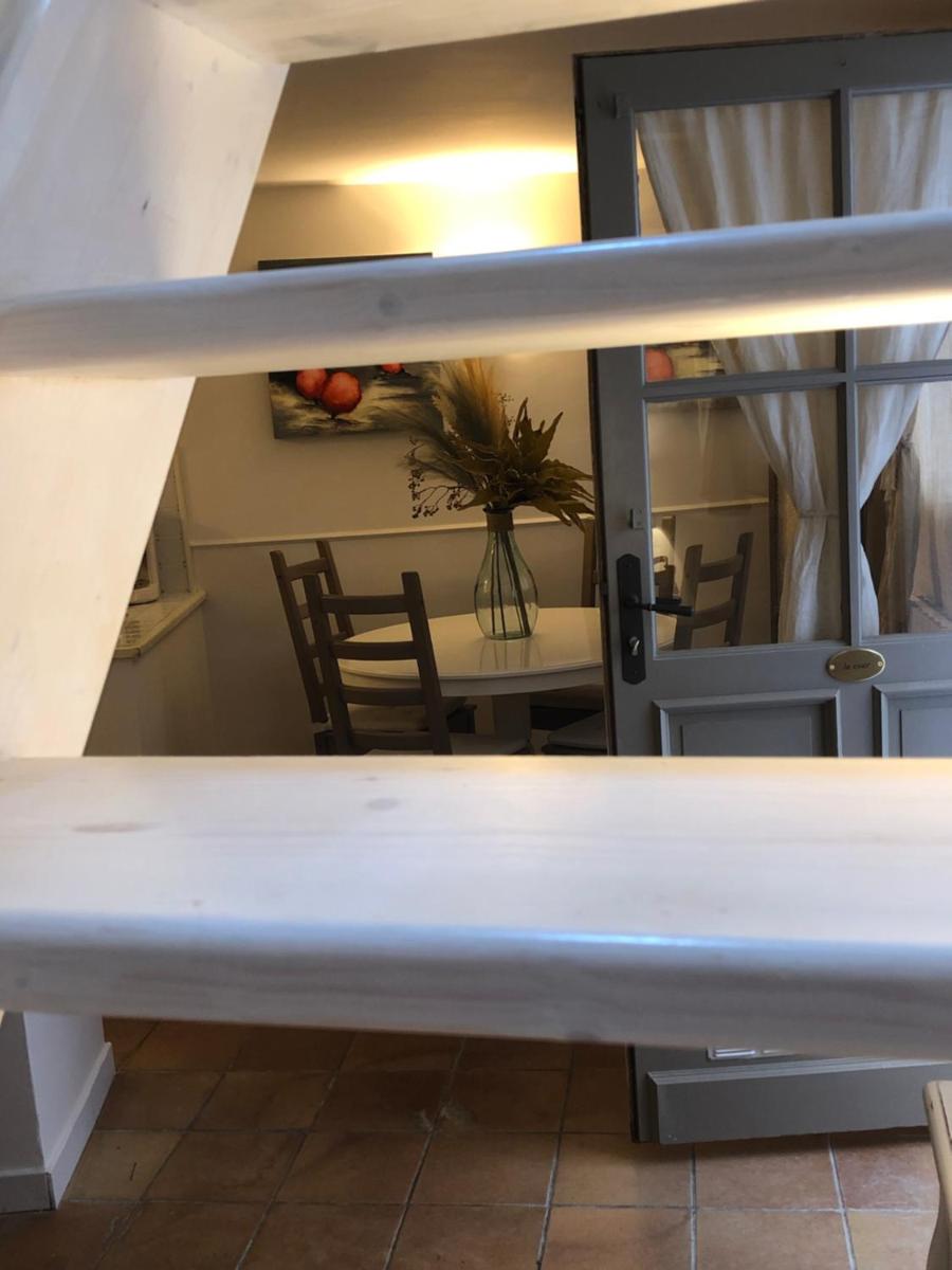 La Cour - Housity