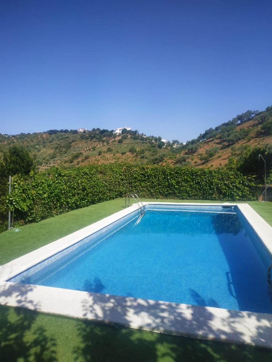 House - 3 Bedrooms with Pool and WiFi - 08522 - Housity