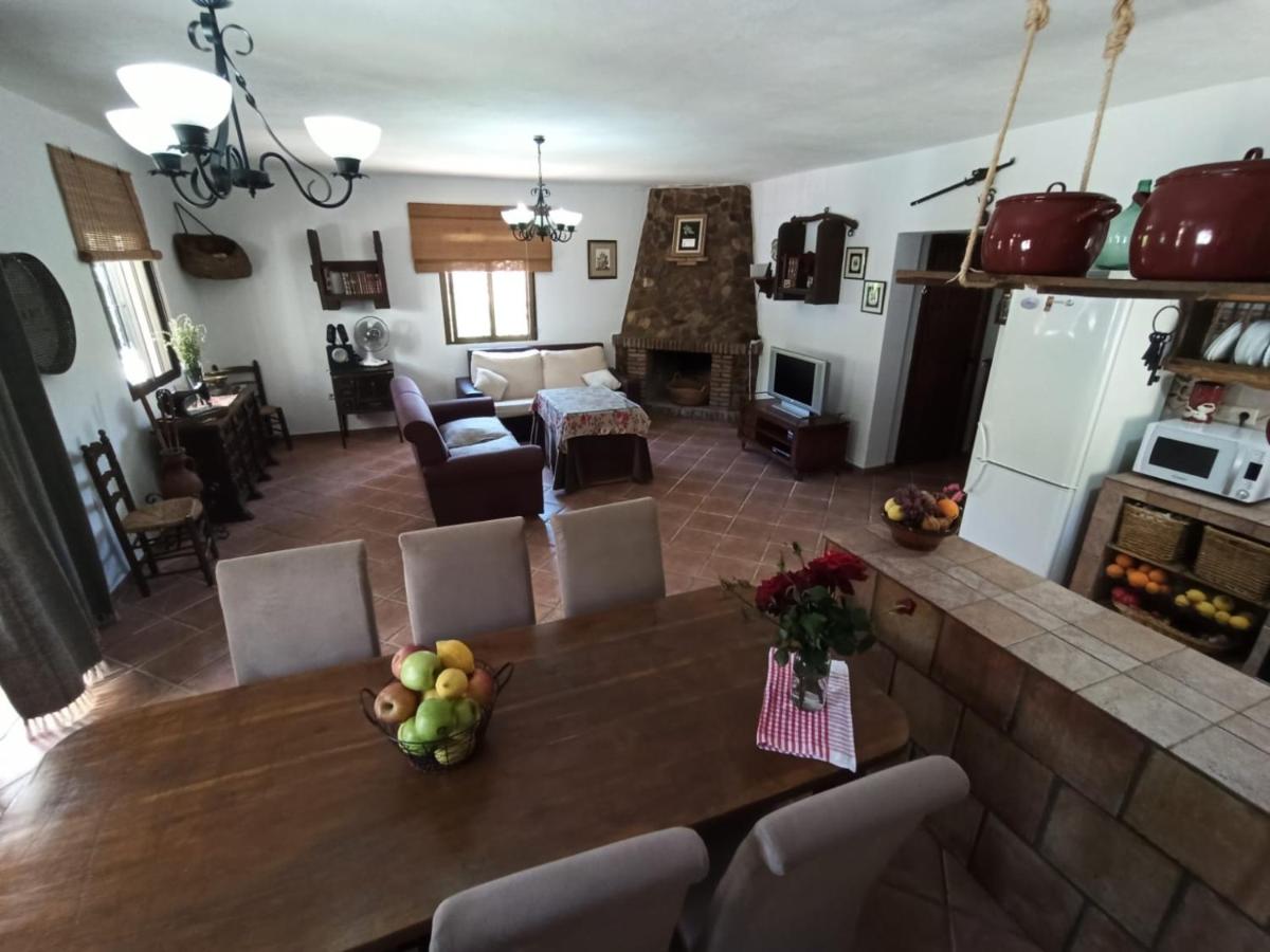 House - 3 Bedrooms with Pool and WiFi - 08522 - Housity