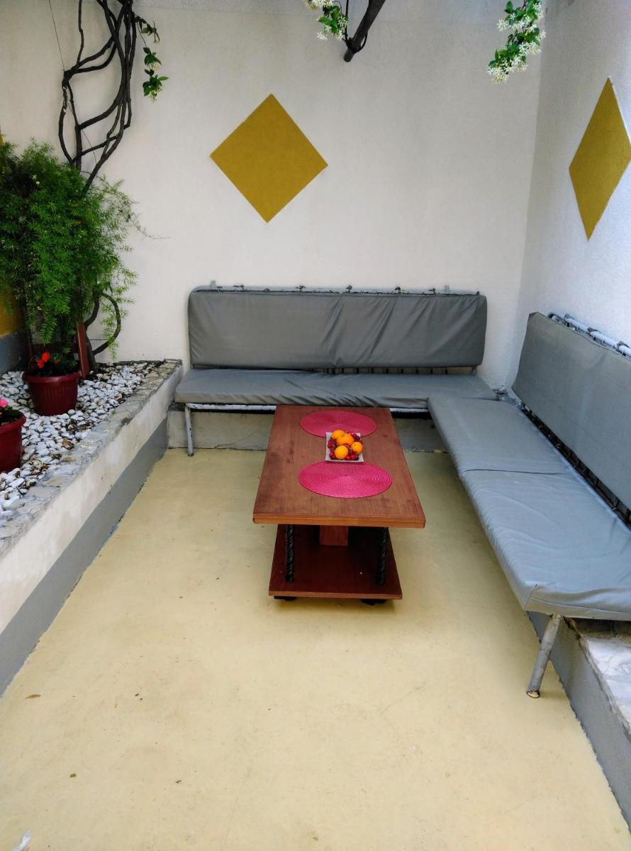 Apartment Exotic Garden - Housity