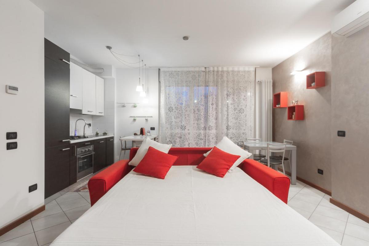 [LINATE GARDEN suite] - parcheggio gratuito - Housity