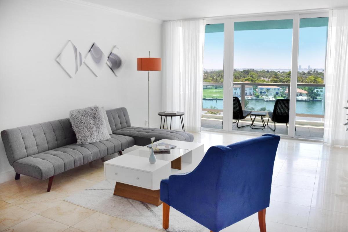 Seacoast Suites on Miami Beach - Housity