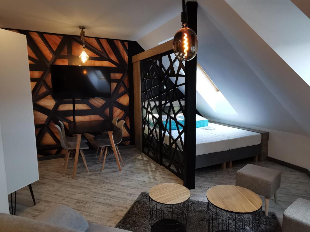 Apartamenty Majówka - Housity