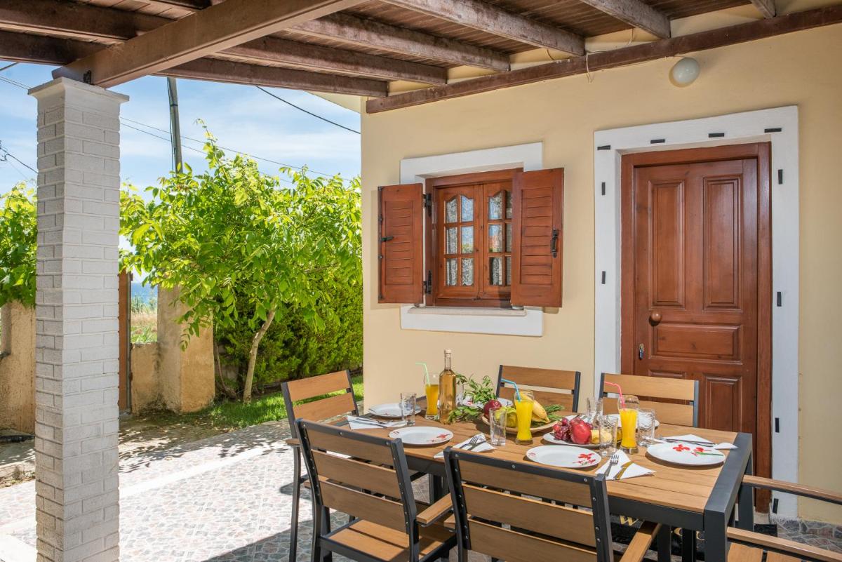 House by the sea in Corfu - Housity