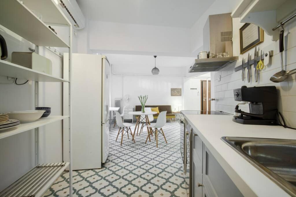 Pangrati Hippest Studio - Housity