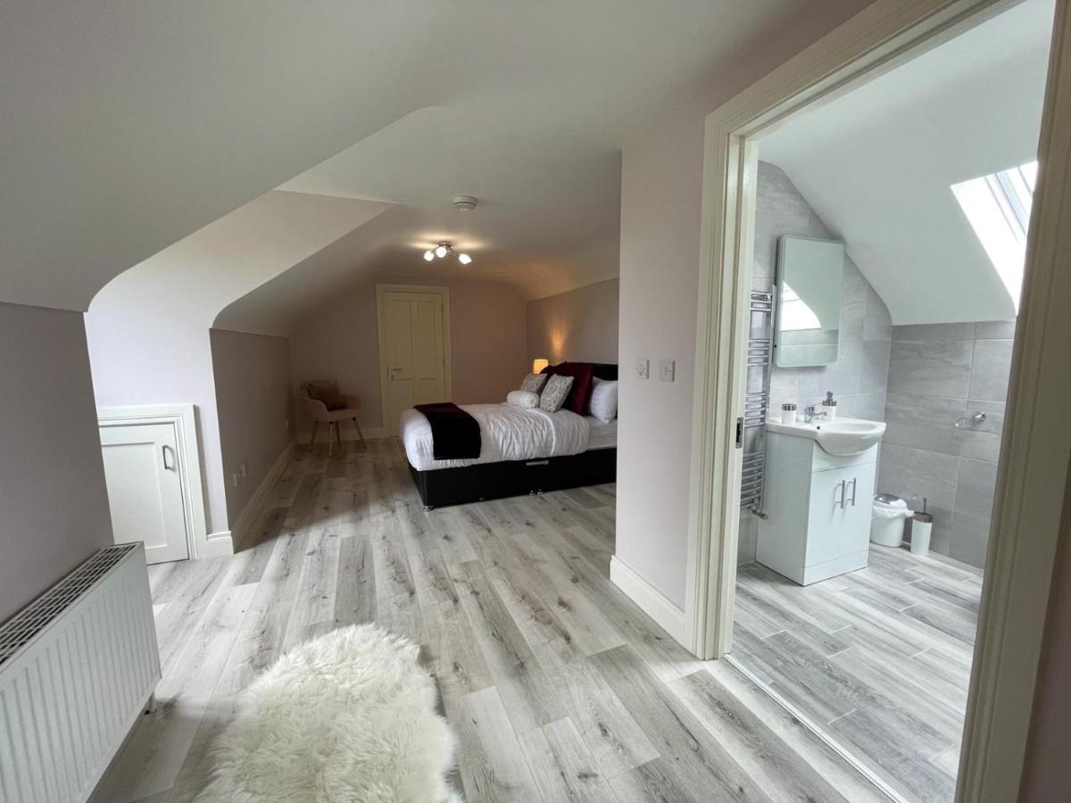 Drumlanaught Cottage Farnham - Housity