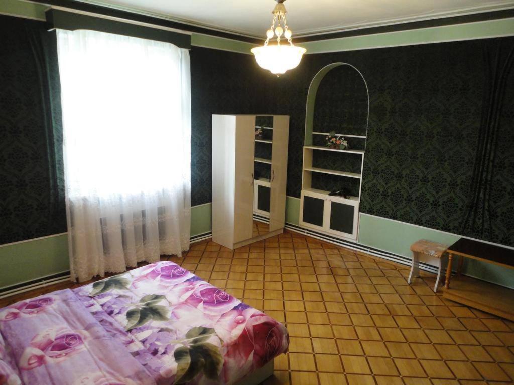 Suitetrails - Royal Boutique Hotel on Kievyan