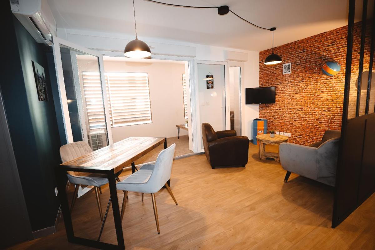Appartement et Garage au Cœur de l'Isle - Housity
