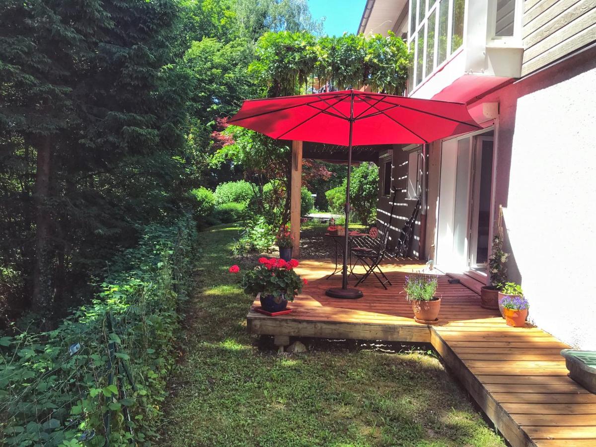 Appartement au calme avec terrasse verdoyante entre Annecy et Genève - Housity
