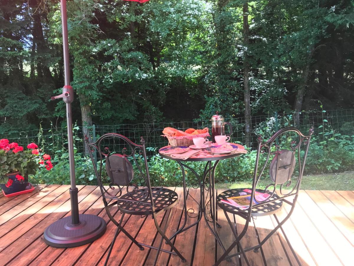 Appartement au calme avec terrasse verdoyante entre Annecy et Genève - Housity