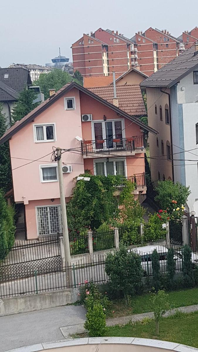 Saray House - Housity