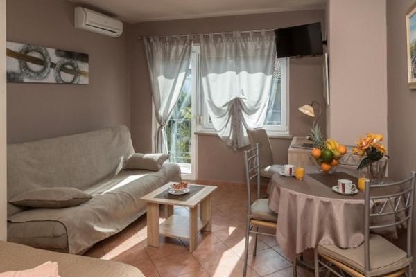 Suitetrails - Apartments Kari