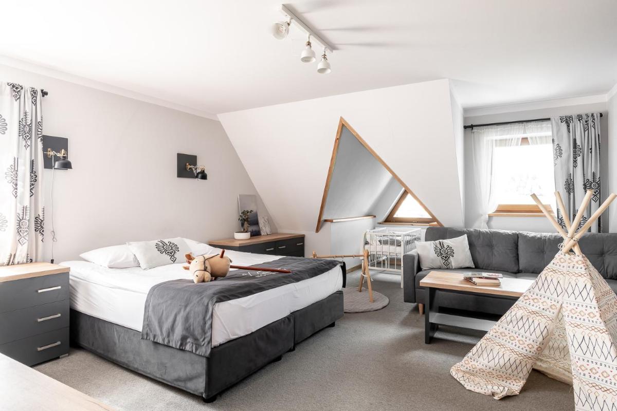 Nowe Izby - Housity