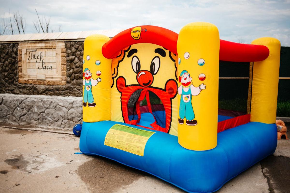 Terrasa gostevoi dom - Housity