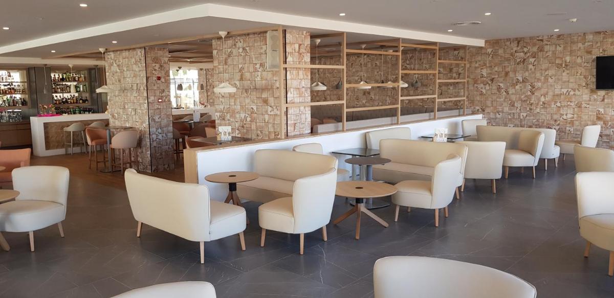 Zona de estar de Hotel & Spa S'Entrador Playa