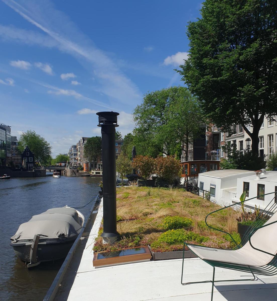 Luxurious 110m² 3br Houseboat in Amsterdam Centre! - Housity