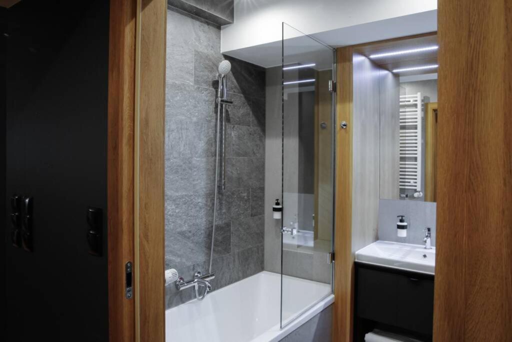 Apartament 4th Floor - Housity