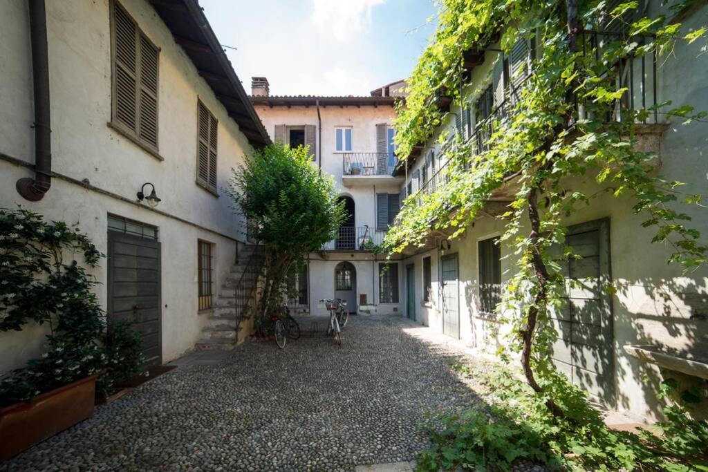 Suitetrails - HBHALL Navigli 2 Apartment