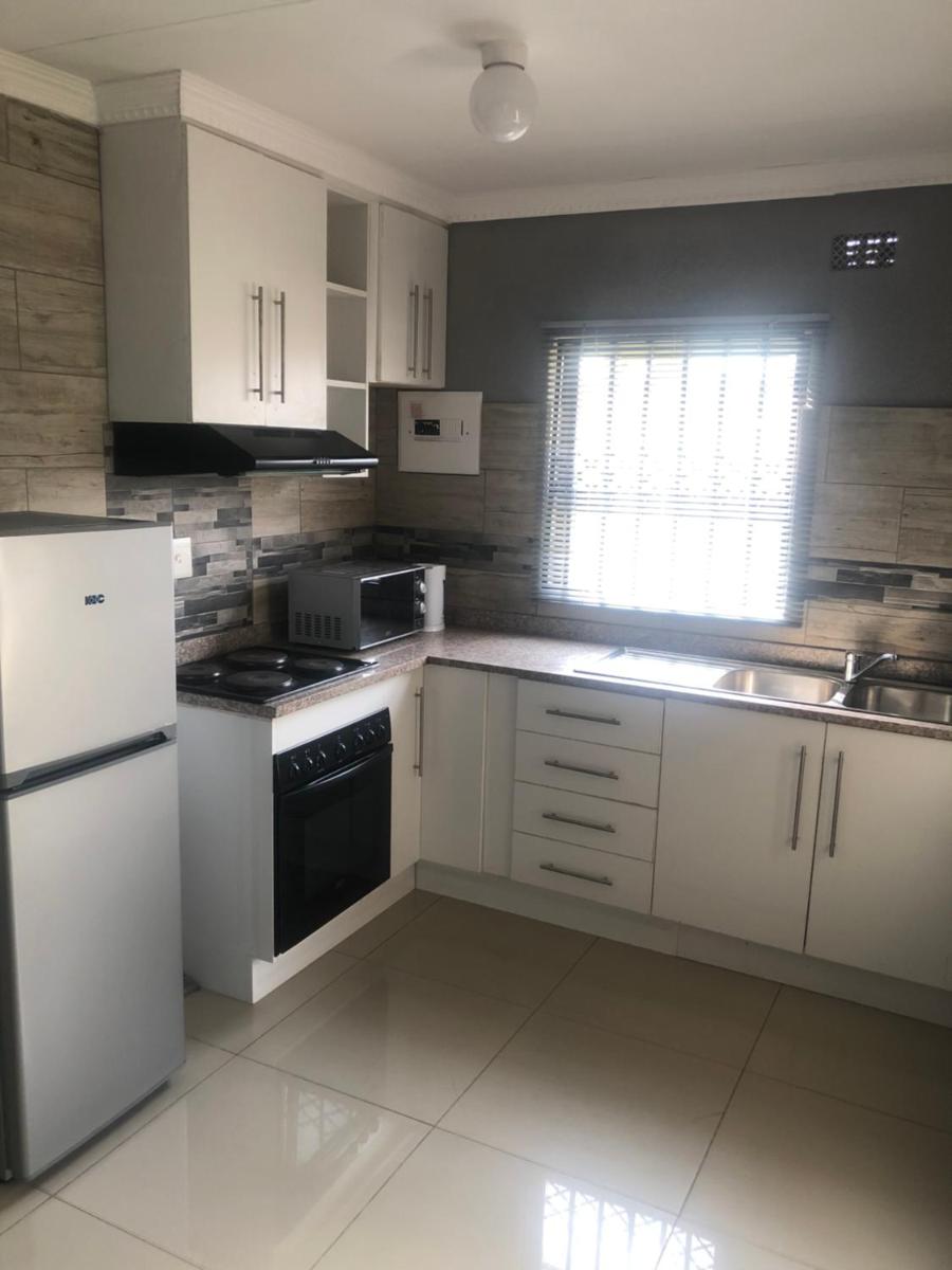 Comfort Zone Guest House - Housity
