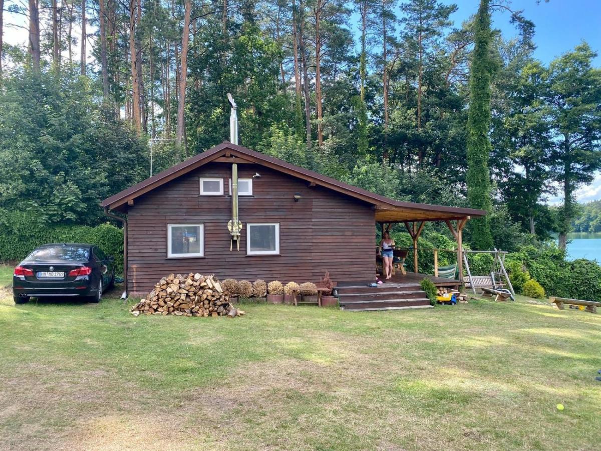 Dom nad Jeziorem - House by the lake - Bory Tucholskie - Housity