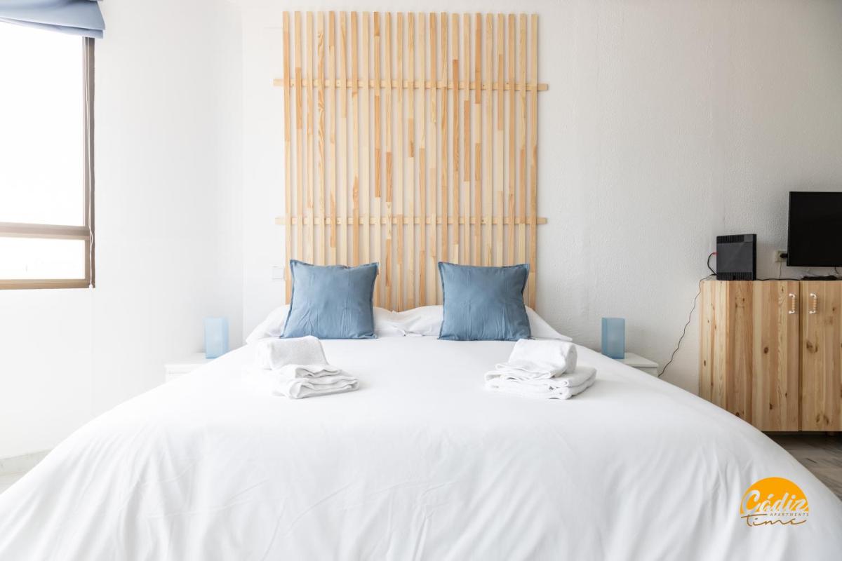 Loft Victoria Beach - FREE PARKING by Cadiz Time - Housity