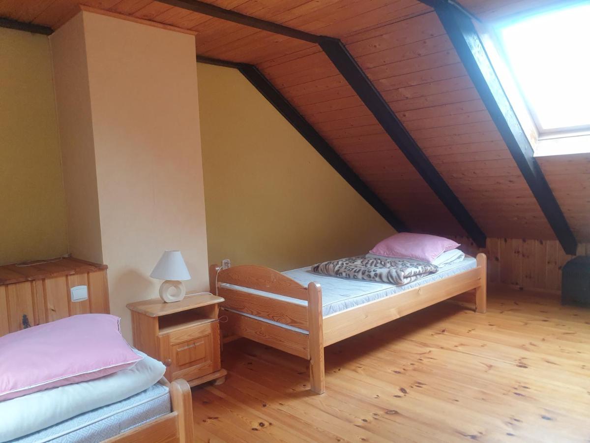 Agroturystyka Nad Stawem Dom w Borach Tucholskich - Housity